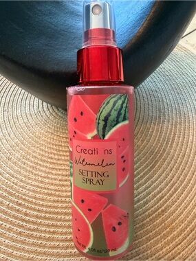 New Creations Watermelon Setting Spray - Pink/Green 4 Oz.